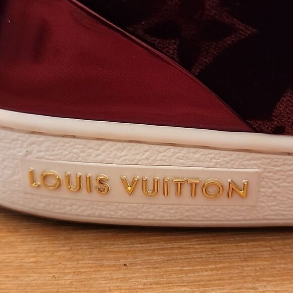 Authentic Louis Vuitton Front Row Red Velvet Monogram Patent Sneakers Shoes 39 - Picture 3 of 7
